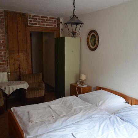 لوبيك Altstadthotel Zum Goldenen Anker المظهر الخارجي الصورة
