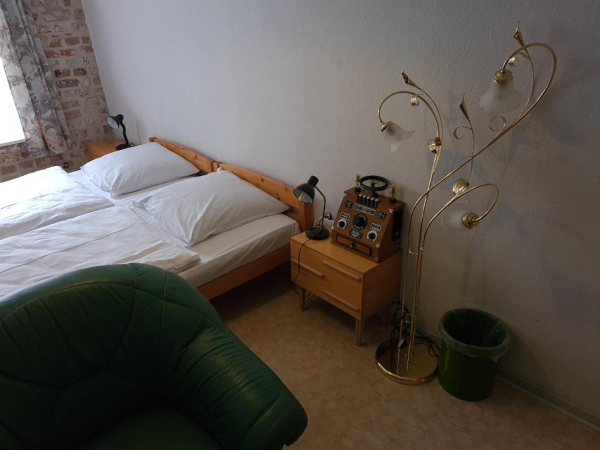 لوبيك Altstadthotel Zum Goldenen Anker المظهر الخارجي الصورة