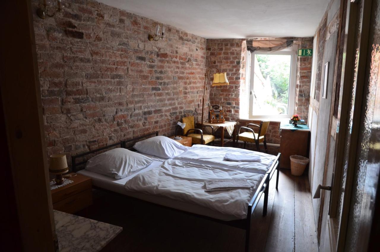 لوبيك Altstadthotel Zum Goldenen Anker المظهر الخارجي الصورة