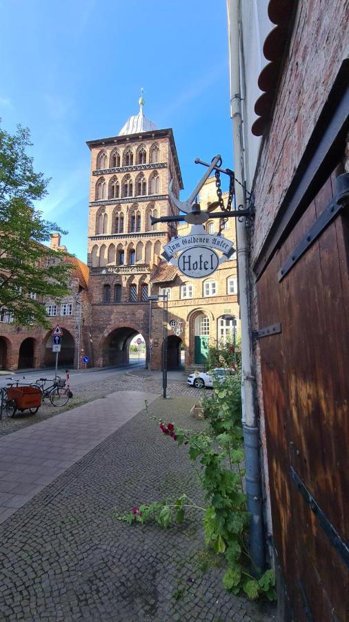 لوبيك Altstadthotel Zum Goldenen Anker المظهر الخارجي الصورة