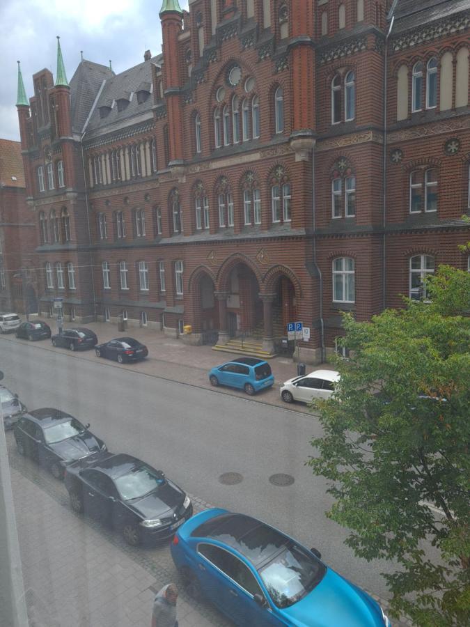 لوبيك Altstadthotel Zum Goldenen Anker المظهر الخارجي الصورة